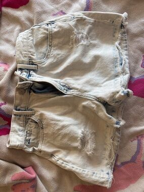 Old Navy Light Wash Distressed Denim Shorts